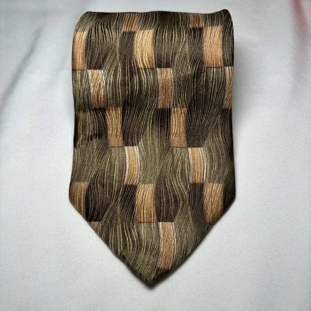 Zylos Silk Green and Brown Pattern Tie